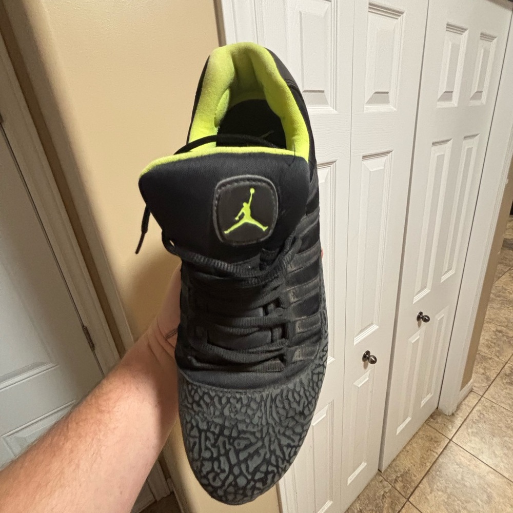 Jordan size 12
Almost new condition